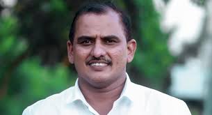 പി.സി ജോര്‍ജിനെ ചങ്ങലക്കിടാന്‍ കഴിയില്ലേയെന്ന് നിയമസഭയില്‍ എ.കെ.എം അഷ്‌റഫിന്റെ ചോദ്യം