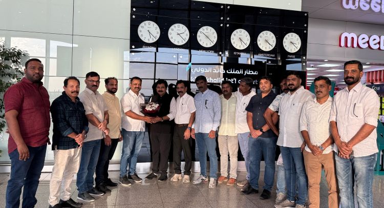 ആര്യാടന്‍ ഷൗക്കത്തിന് റിയാദ് വിമാനത്താവളത്തില്‍ ഒഐസിസി സ്വീകരണം