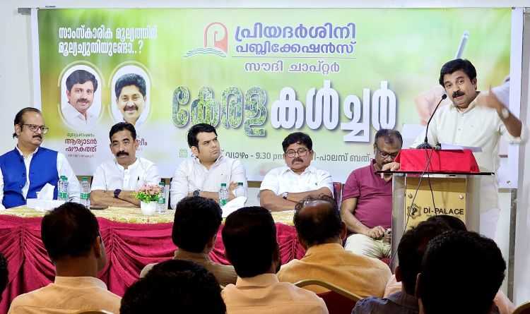 ഒരു മിനുട്ട് റീല്‍സിനപ്പുറം അപരനെ കേള്‍ക്കാനുള്ള സഹന ശേഷി ഇല്ലാതാവുന്നു -ആര്യടാന്‍ ഷൗക്കത്ത്