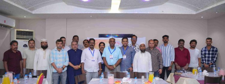 ലേബര്‍ ക്യാമ്പുകളിലെ സഹോദരങ്ങള്‍ക്കൊപ്പം ഒഐസിസി പത്തനംതിട്ടയുടെ ഇഫ്താര്‍