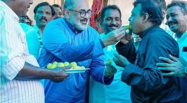 ബി.ജെ.പി അധ്യക്ഷന് സ്വീകരണം, മുനമ്പം സമരക്കാരില്‍ 50 പേര്‍ ബി.ജെ.പിയില്‍ ചേര്‍ന്നു;  റവന്യു അവകാശം പുനഃസ്ഥാപിച്ചു കിട്ടുന്നതുവരെ സമരം തുടരും