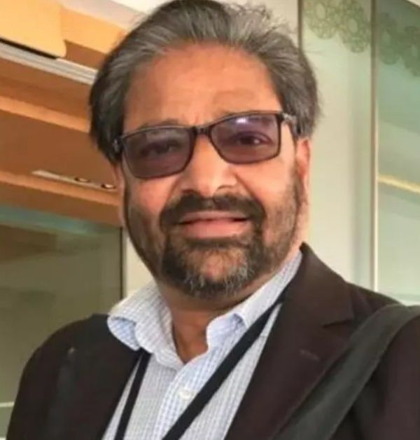 യു.എ.ഇയിലെ പ്രമുഖ മാധ്യമ പ്രവര്‍ത്തകന്‍ എം.കെ അബ്ദുറഹ്‌മാന്‍ അബൂദാബിയില്‍ നിര്യാതനായി