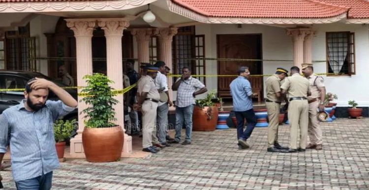 കോട്ടയത്തെ ദമ്പതികളുടെ കൊലപാതകത്തില്‍ ദുരൂഹത;  കൊലപാതകം മകന്റെ മരണത്തില്‍ സിബിഐ അന്വേഷണത്തിന് ഹൈക്കോടതി ഉത്തരവിട്ടതിനു പിന്നാലെ