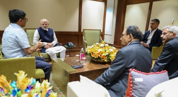 വിദേശകാര്യമന്ത്രിയെ കണ്ട് പ്രധാനമന്ത്രി, സുരക്ഷാ കാബിനറ്റ് യോഗം ഉടന്‍
