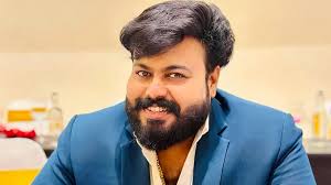 പ്രായപൂര്‍ത്തിയാവാത്ത പെണ്‍കുട്ടിയോട് മോശം പെരുമാറ്റം: വ്‌ലോഗര്‍  മുകേഷ് എം.നായര്‍ക്കെതിരെ പോക്‌സോ കേസ്