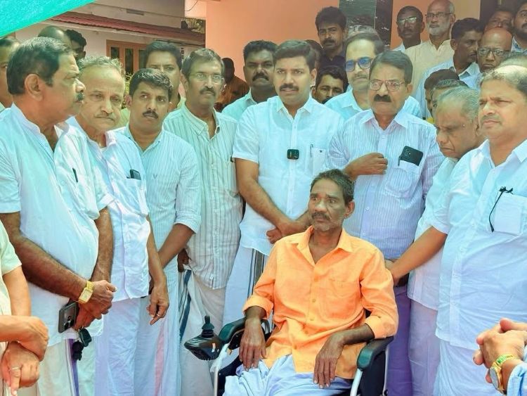 ശിവദാസന് താങ്ങായി ഡി.സി.സി പ്രസിഡന്റ് വി.എസ് ജോയിയും ഒ.ഐ.സി.സി മലപ്പുറം ജില്ലാ കമ്മിറ്റിയും