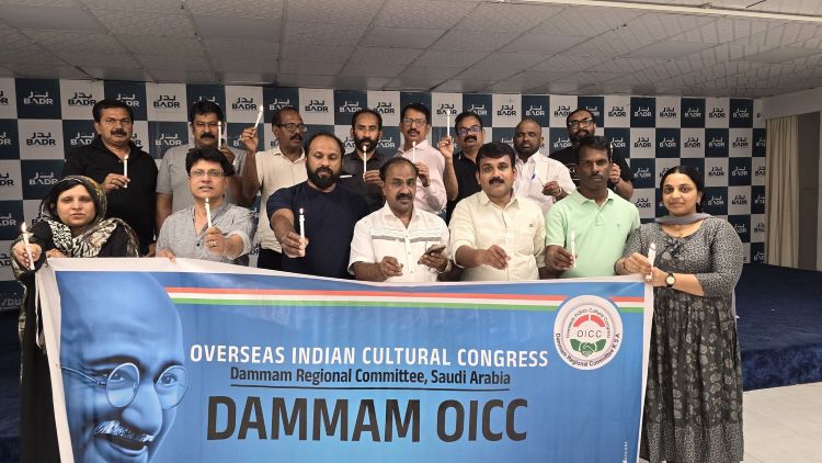 ഭീകരവാദ വിരുദ്ധ പ്രതിജ്ഞയെടുത്ത് ദമ്മാം ഒ ഐ സി സി