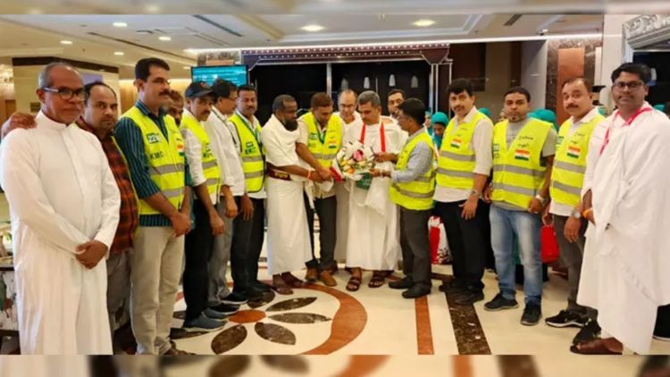 ഈ വര്‍ഷത്തെ ആദ്യ മലയാളി ഹജ് തീര്‍ഥാടക സംഘം മക്കയില്‍