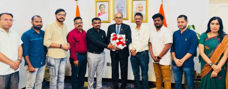 ഖത്തര്‍ ഇന്ത്യന്‍ മീഡിയാ ഫോറം ഭാരവാഹികള്‍ ഇന്ത്യന്‍ അംബാസിഡറുമായി കൂടിക്കാഴ്ച നടത്തി