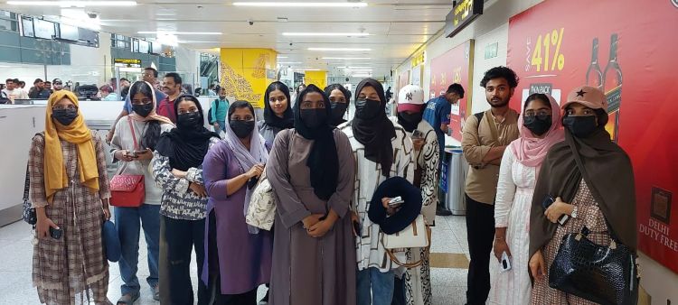  ഇറാനില്‍ നിന്ന് 14 മലയാളികള്‍ കൂടി തിരിച്ചെത്തി, അധികവും വിദ്യാര്‍ഥികള്‍