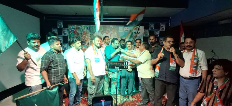  നിലമ്പൂര്‍ ഉപതിരഞ്ഞെടുപ്പ് വിജയം ആഘോഷമാക്കി ജിദ്ദയിലെ യു.ഡി.എഫ് പ്രവര്‍ത്തകര്‍