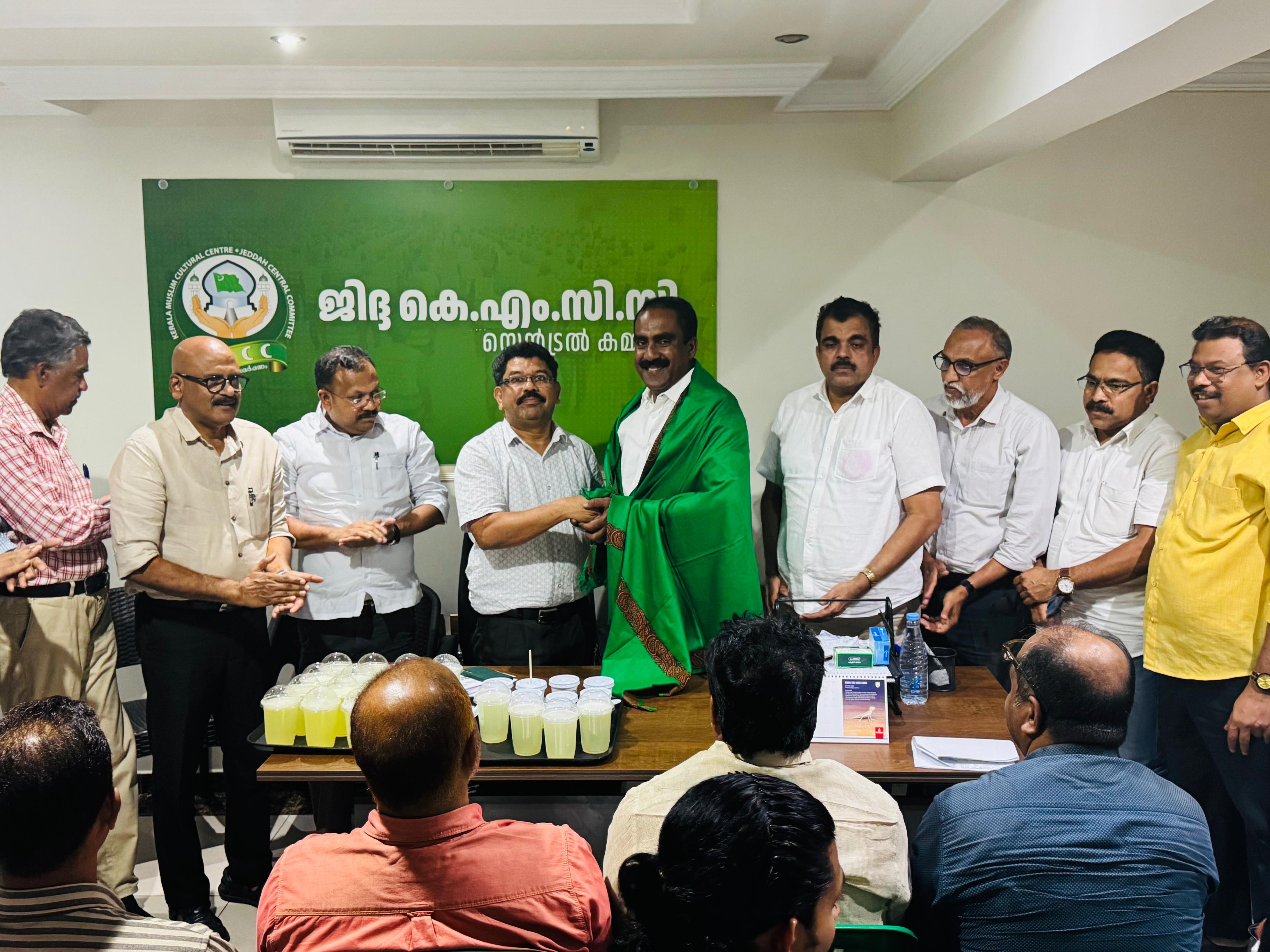 വരാനിരിക്കുന്ന തിരഞ്ഞെടുപ്പിൽ യുഡിഎഫ്  ഒറ്റ കെട്ടായി പോരാടും - അൻവർ സാദത്ത് എം എൽ എ
