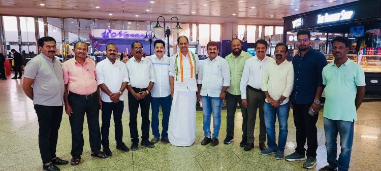 കോണ്‍ഗ്രസ്സ് നേതാവ് ജ്യോതികുമാര്‍ ചാമക്കാല ദമ്മാമില്‍