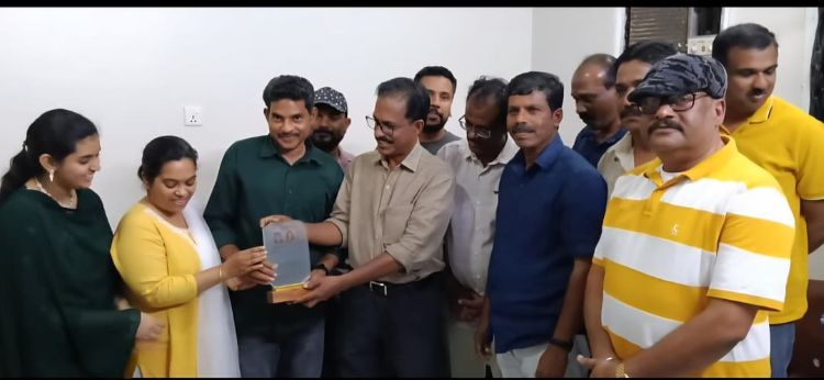 രശ്മി സത്യനും കുടുംബത്തിനും 'ജല' യാത്രയയപ്പ് നല്‍കി