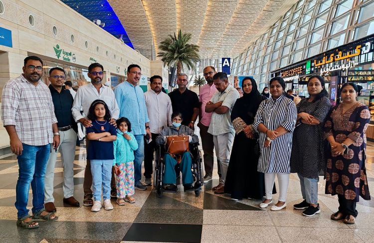 കരുതലായി ടിഎസ്എസ്; രോഗബാധിതയായ ബിന്ദു സരോജിനി നാട്ടിലേക്ക് മടങ്ങി