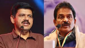 കെ.സിക്ക് പിന്തുണ: സന്ദീപ് വാര്യര്‍ക്കെതിരെ തൃക്കരിപ്പൂരില്‍ പ്രതിഷേധം; യുഡിഎഫ് വാട്സ്ആപ്പ് ഗ്രൂപ്പ് പിരിച്ചുവിട്ടു