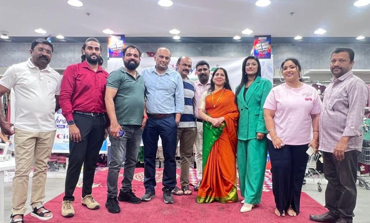 ജുബൈലില്‍ ലോക നഴ്‌സസ് ദിനം ആഘോഷിച്ചു; ആരോഗ്യ പ്രവര്‍ത്തകര്‍ക്ക് ആദരവ്