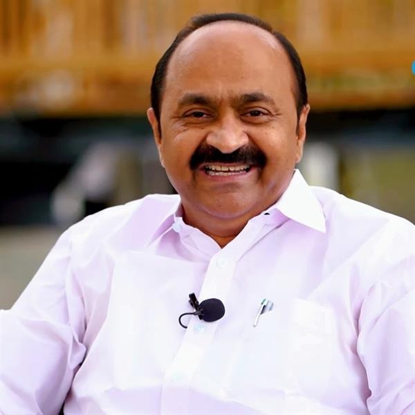കടമ്പകള്‍ കടന്ന് സതീശന്‍ യുഗം: ഡല്‍ഹിയിലെ കളിമുനയൊടിച്ച് കേരളത്തിന്റെ ജനനായകന്‍