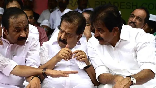 സതീശന്‍ യുഗത്തില്‍ ചെന്നിത്തലയും വേണുഗോപാലും: വഴിമാറുന്ന അധികാര കേന്ദ്രങ്ങളും പുതിയ റോളുകളും