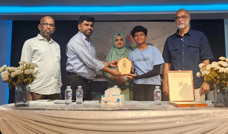 'ലിറ്റില്‍ റൈറ്റര്‍' മുഹമ്മദ് അമാനെ ആദരിച്ചു