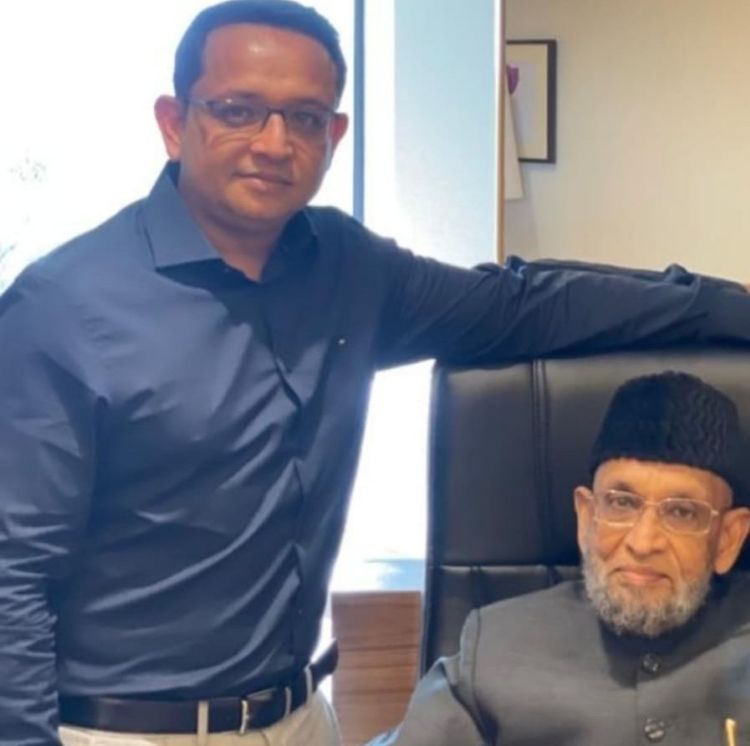 പിതാവിന്റെ പാത പിന്തുടര്‍ന്ന് കരുണയുടെ കാവലാളായി ഡോ. നബീല്‍ തങ്ങള്‍; നൈറോബിയിലെ ആത്തി റിവറില്‍ മാതൃകാപരമായ ബക്രീദ് ആഘോഷം