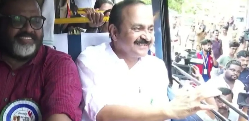 കേരള ഗതാഗത ചരിത്രത്തില്‍ പുതിയ അധ്യായം: സ്ത്രീകള്‍ക്ക് കെഎസ്ആര്‍ടിസിയില്‍ സൗജന്യയാത്രയുമായി 'പ്രിയദര്‍ശിനി' പദ്ധതിക്ക് തുടക്കം