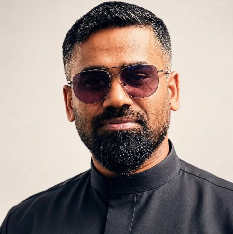 സൗദി പോര്‍ട്രൈറ്റ് രചനാ മത്സരത്തില്‍ സ്വാലിഹ് ആരാമ്പ്രക്ക് സമ്മാനം