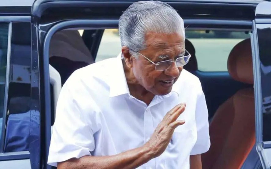 പിണറായിയുടെ വിമാനയാത്ര മുടങ്ങി, പ്രോട്ടോക്കോള്‍ വിഭാഗത്തോട് വിശദീകരണം തേടി
