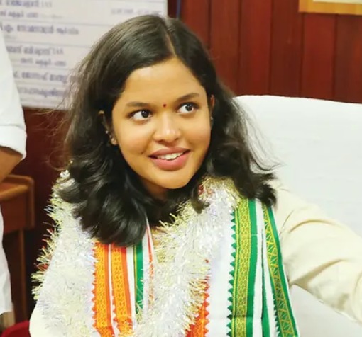 പാലായില്‍ ദിയ വീണു, കോണ്‍ഗ്രസും അവിശ്വാസത്തെ പിന്തുണച്ചു